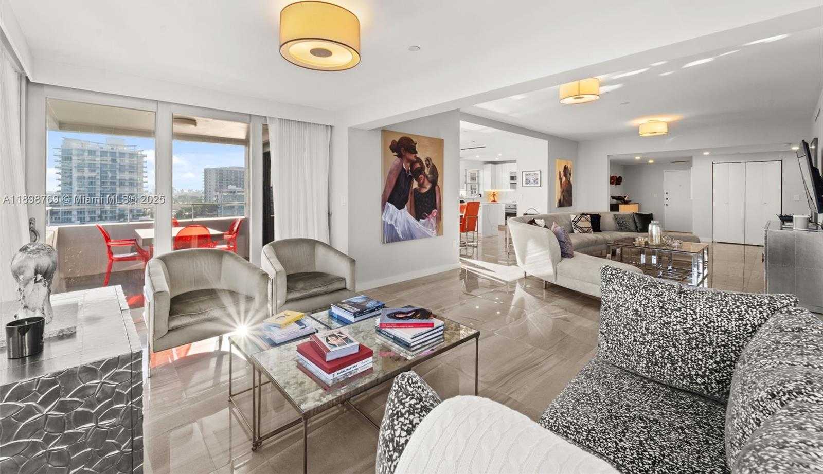 Small Image of 16 ISLAND AVE #7C, Miami Beach Number 8