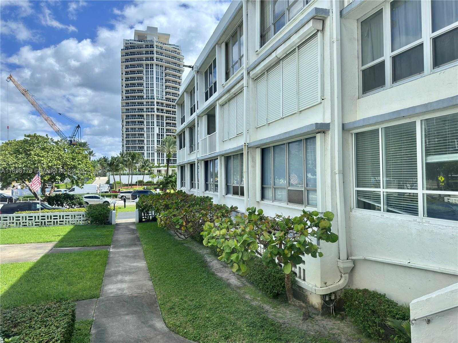 Small Image of 10230 COLLINS AVE #102, Bal Harbour Number 18