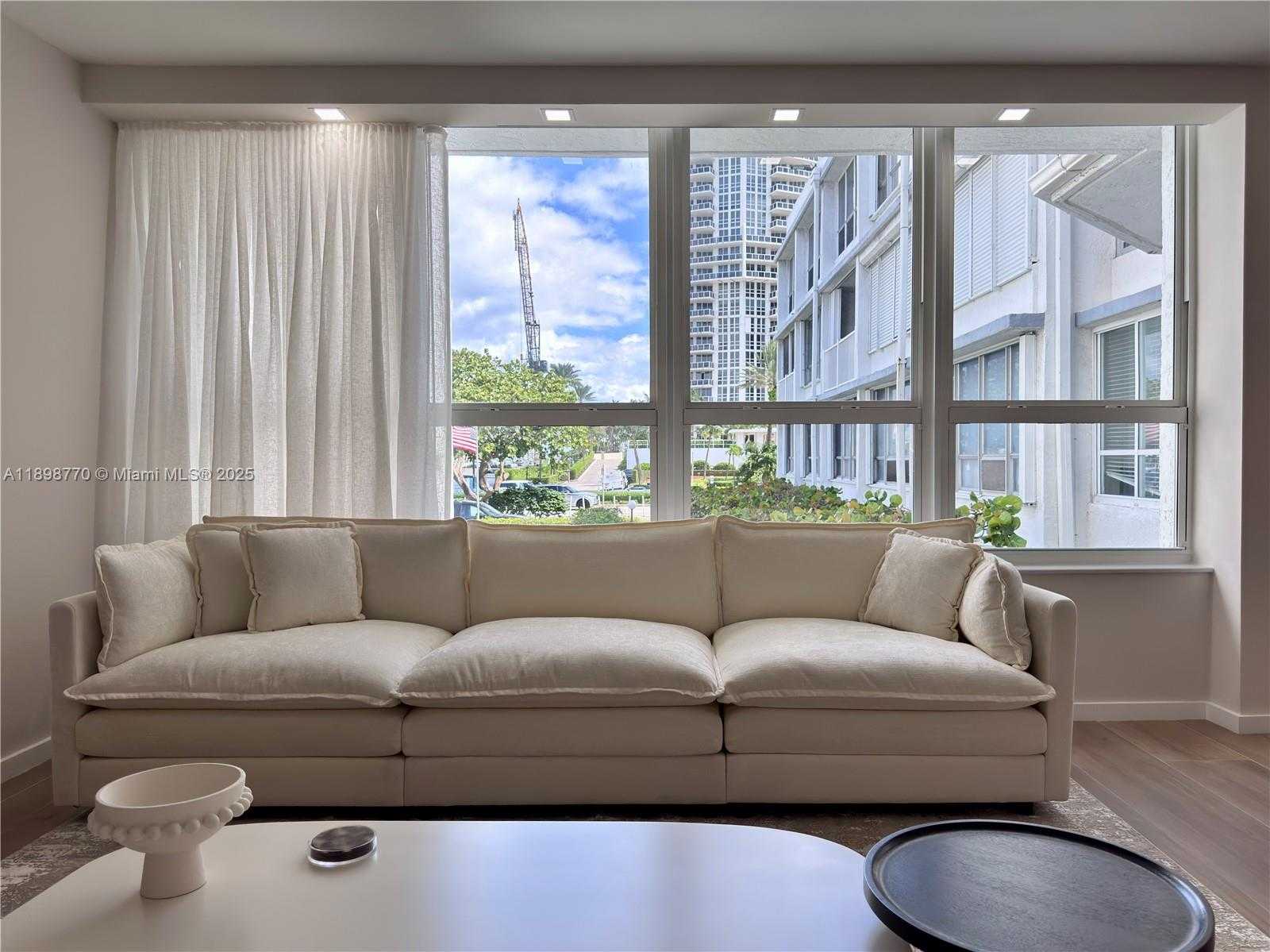 Small Image of 10230 COLLINS AVE #102, Bal Harbour Number 19