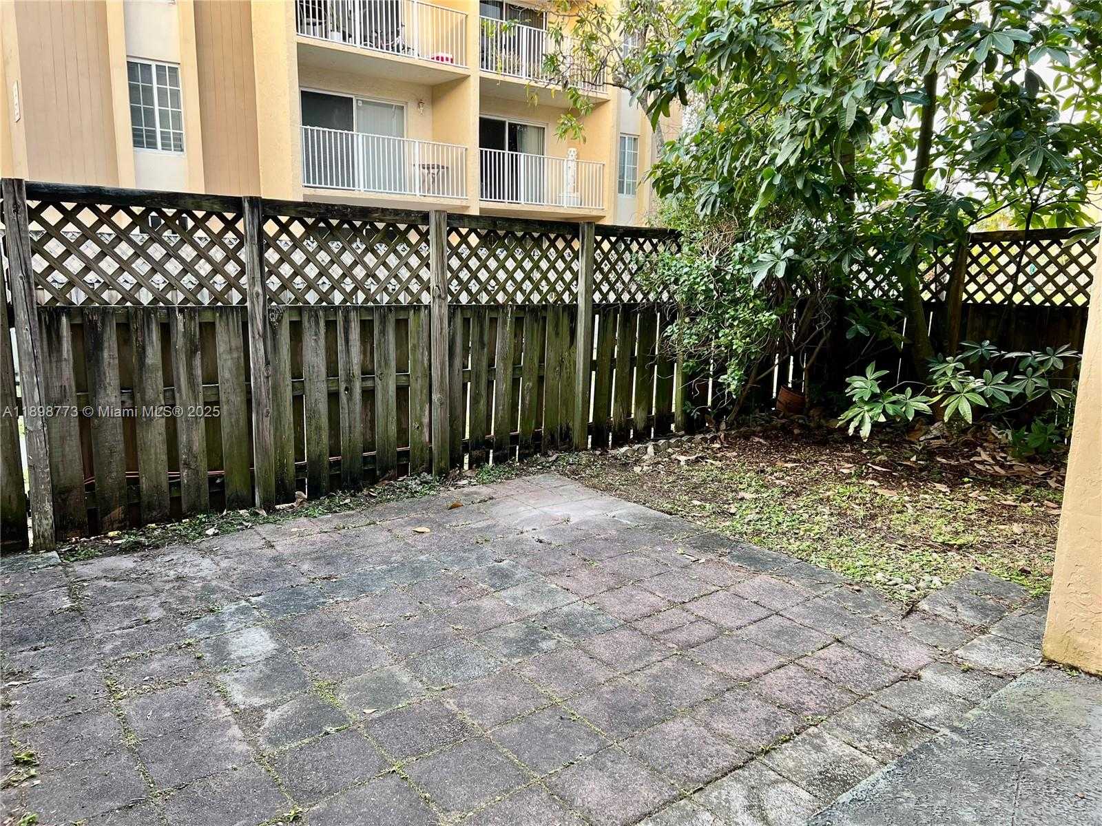 Small Image of 5201 GENEVA WAY #102, Doral Number 6