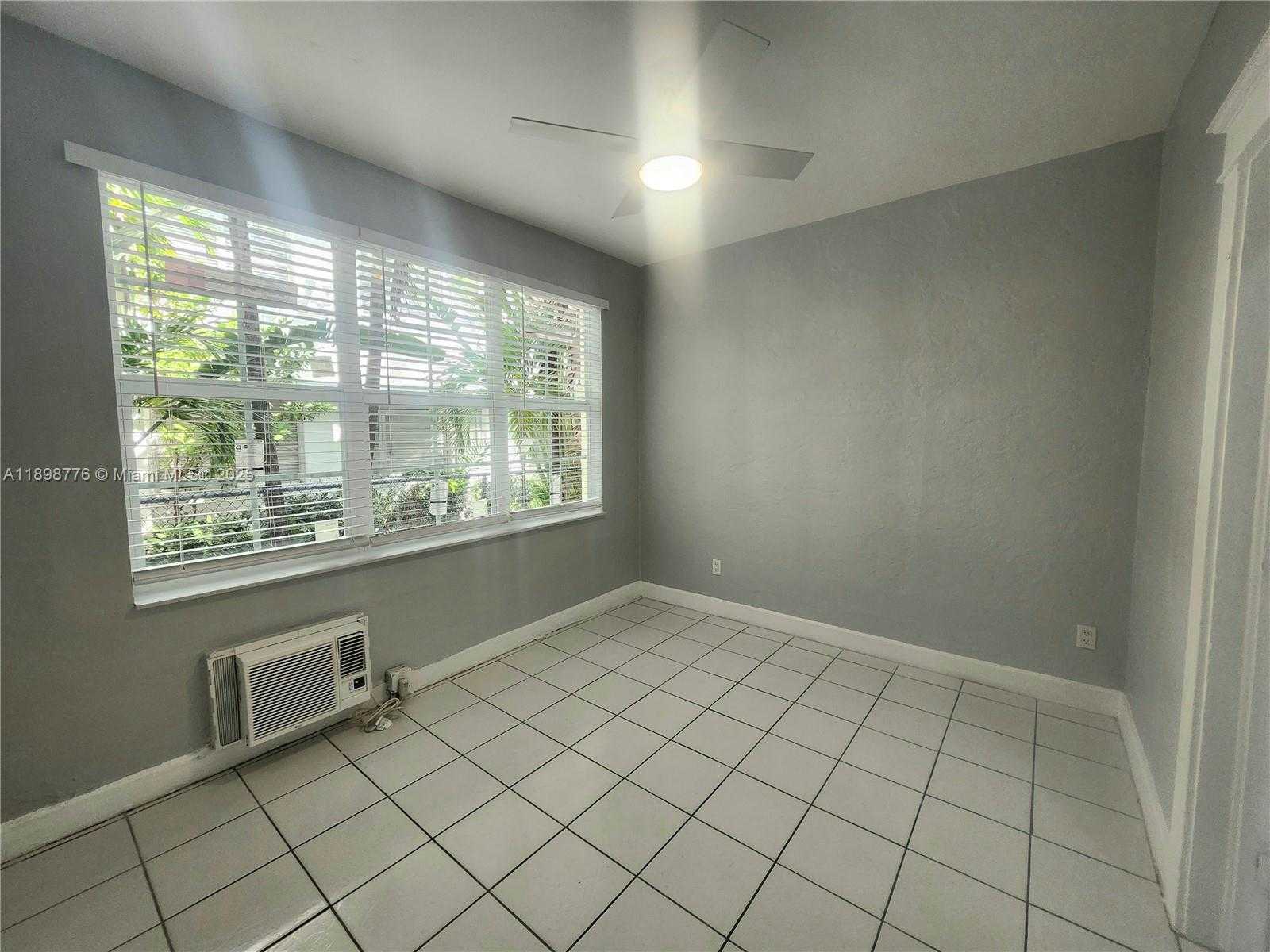 Small Image of 1507 MERIDIAN AVE #2, Miami Beach Number 10