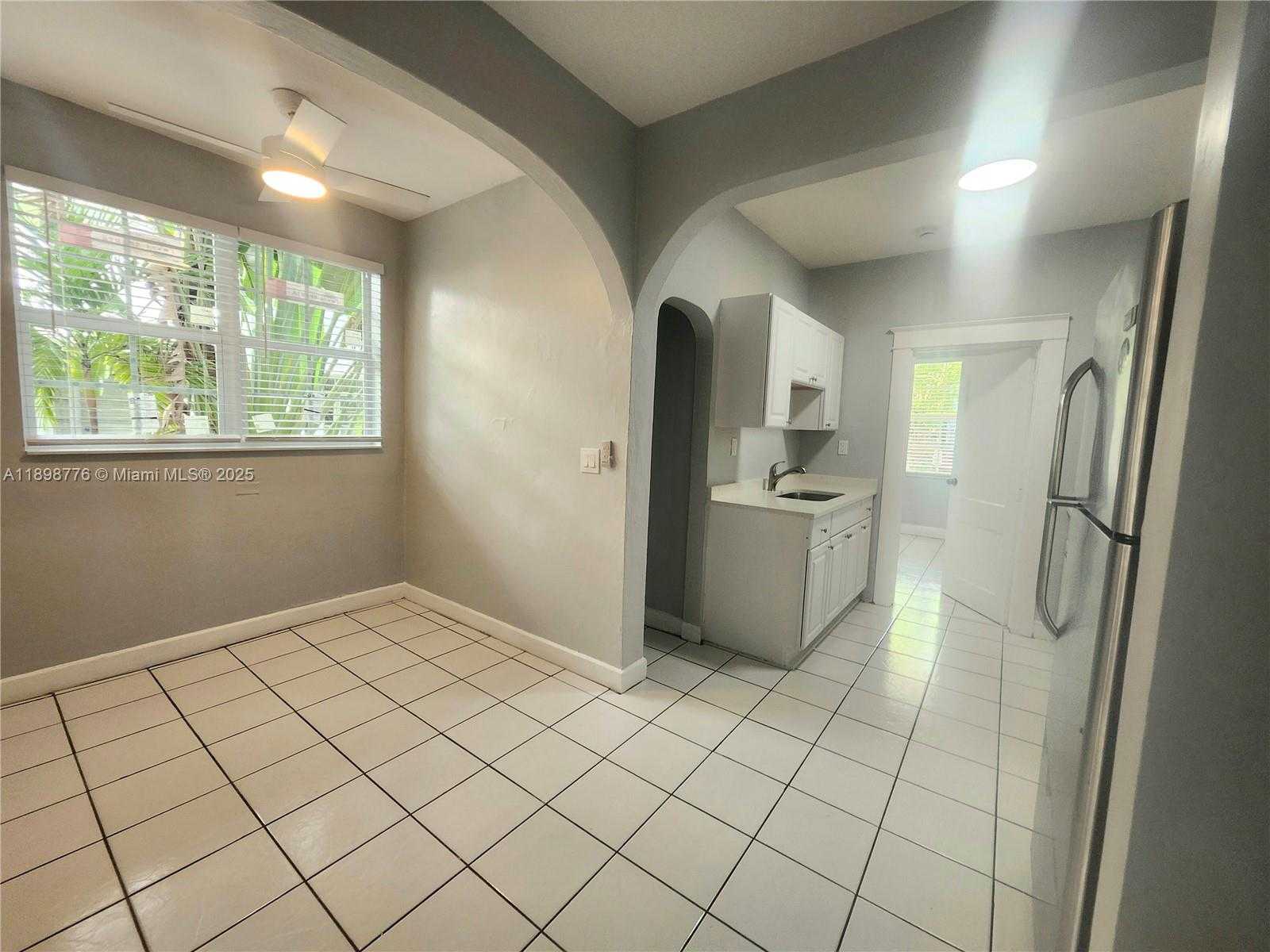 Small Image of 1507 MERIDIAN AVE #2, Miami Beach Number 8