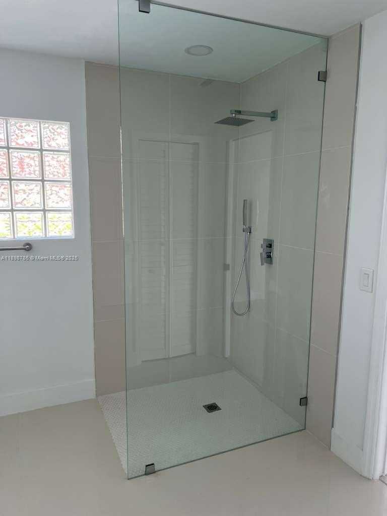 Small Image of 14845 SOUTH WEST 36TH TER, Miami Number 7