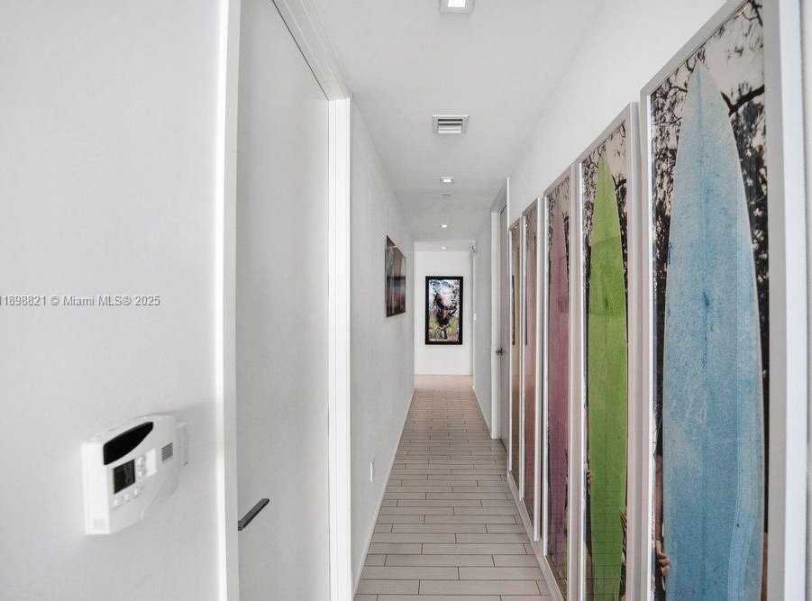 Small Image of 2201 COLLINS AVE #628, Miami Beach Number 7