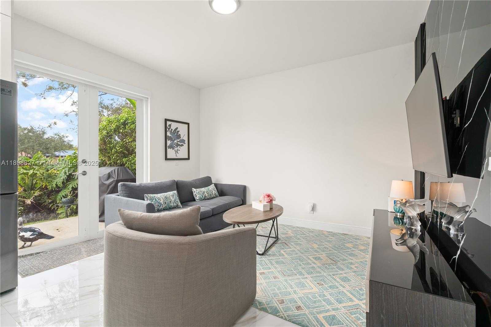 Small Image of 16113 OPAL CREEK DR, Weston Number 11