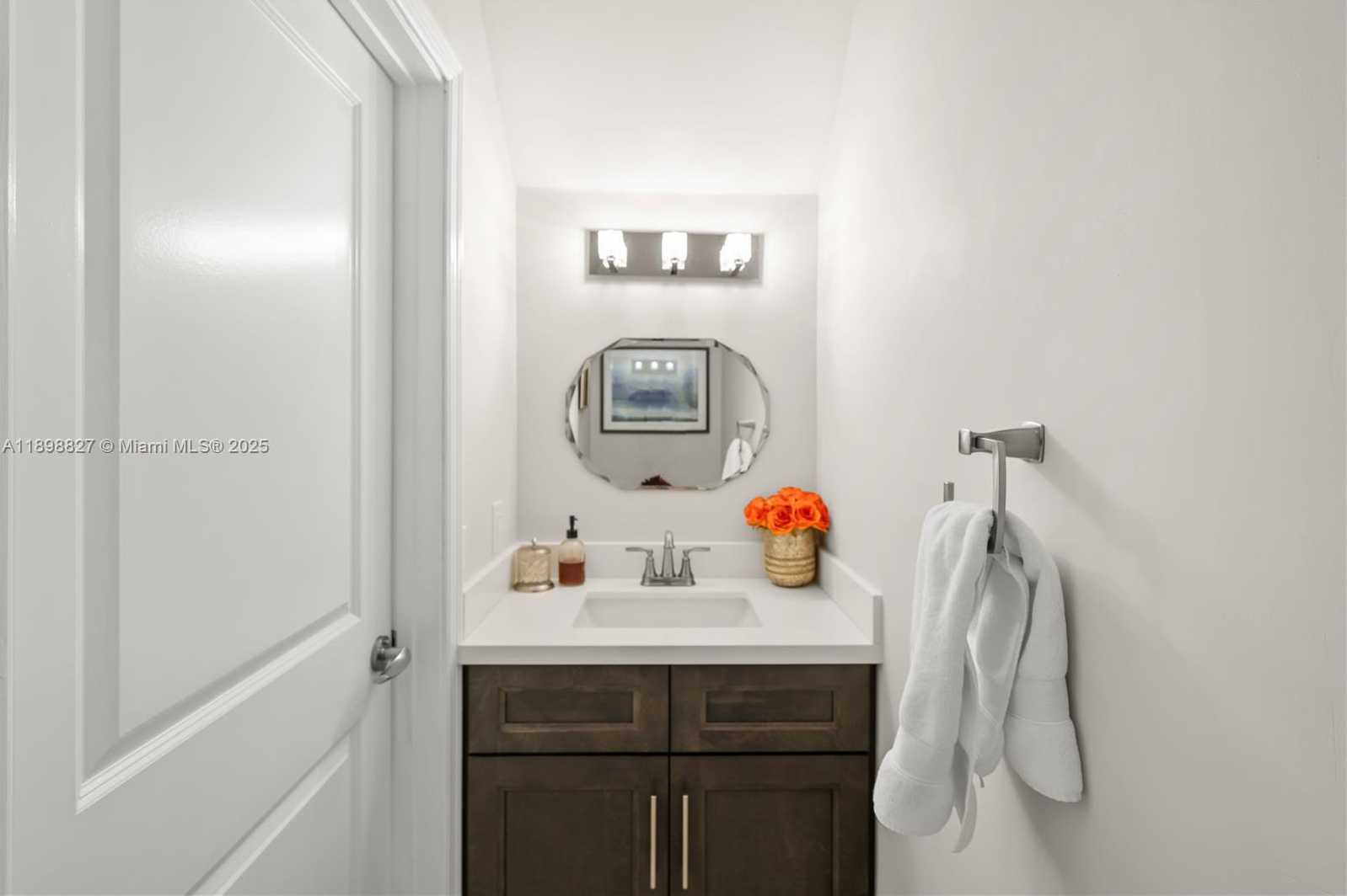 Small Image of 16113 OPAL CREEK DR, Weston Number 13