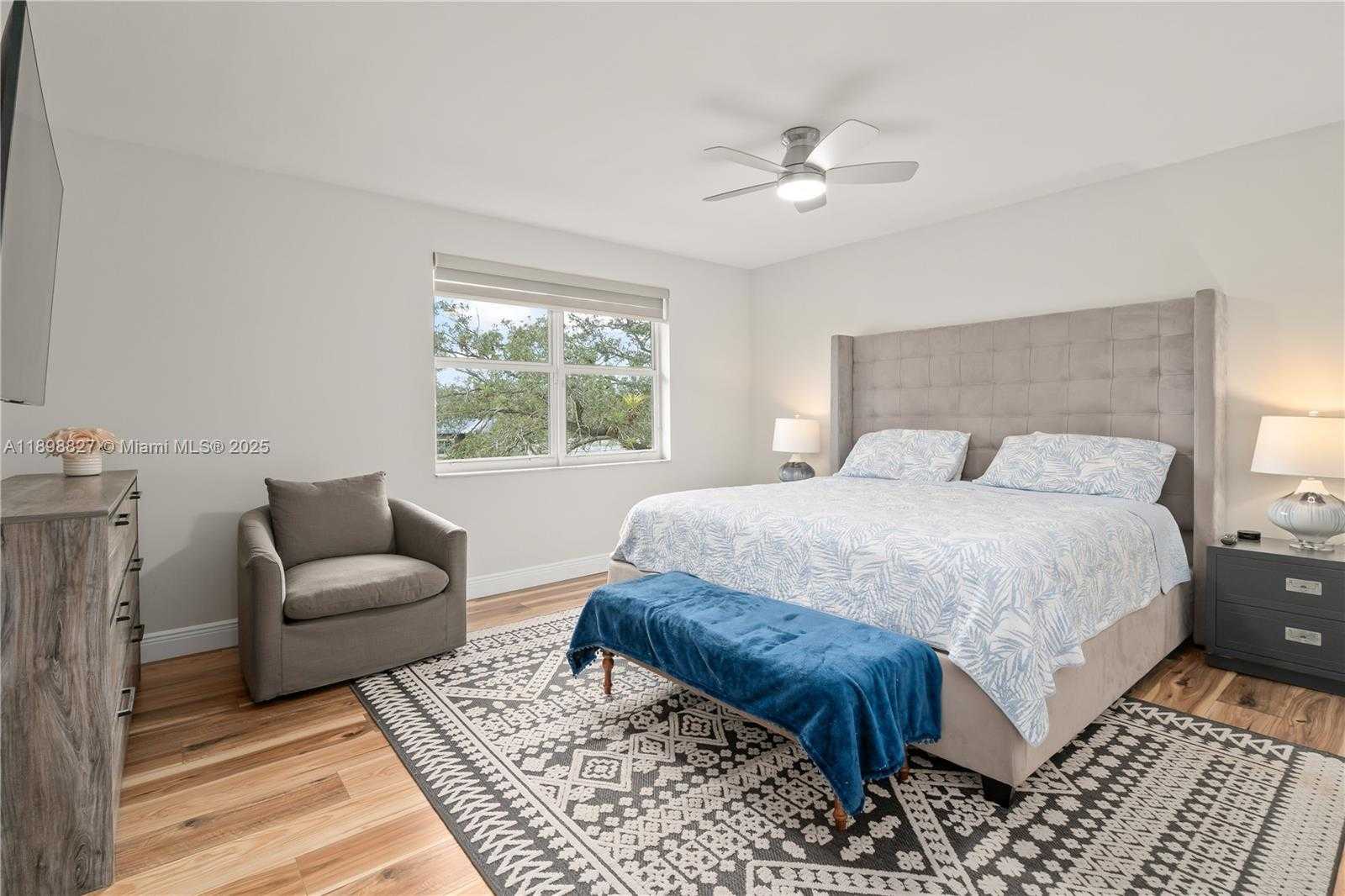 Small Image of 16113 OPAL CREEK DR, Weston Number 16