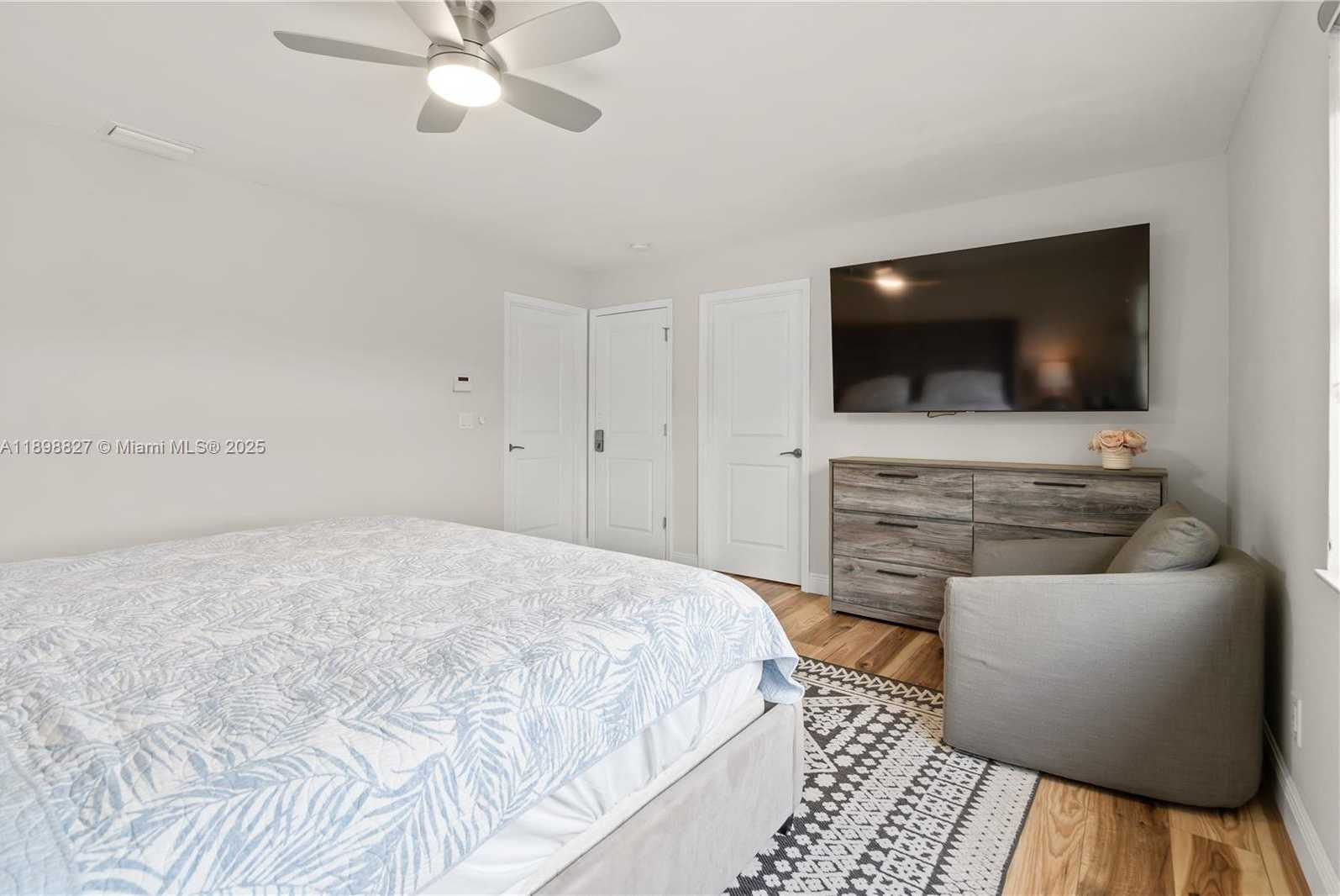 Small Image of 16113 OPAL CREEK DR, Weston Number 17