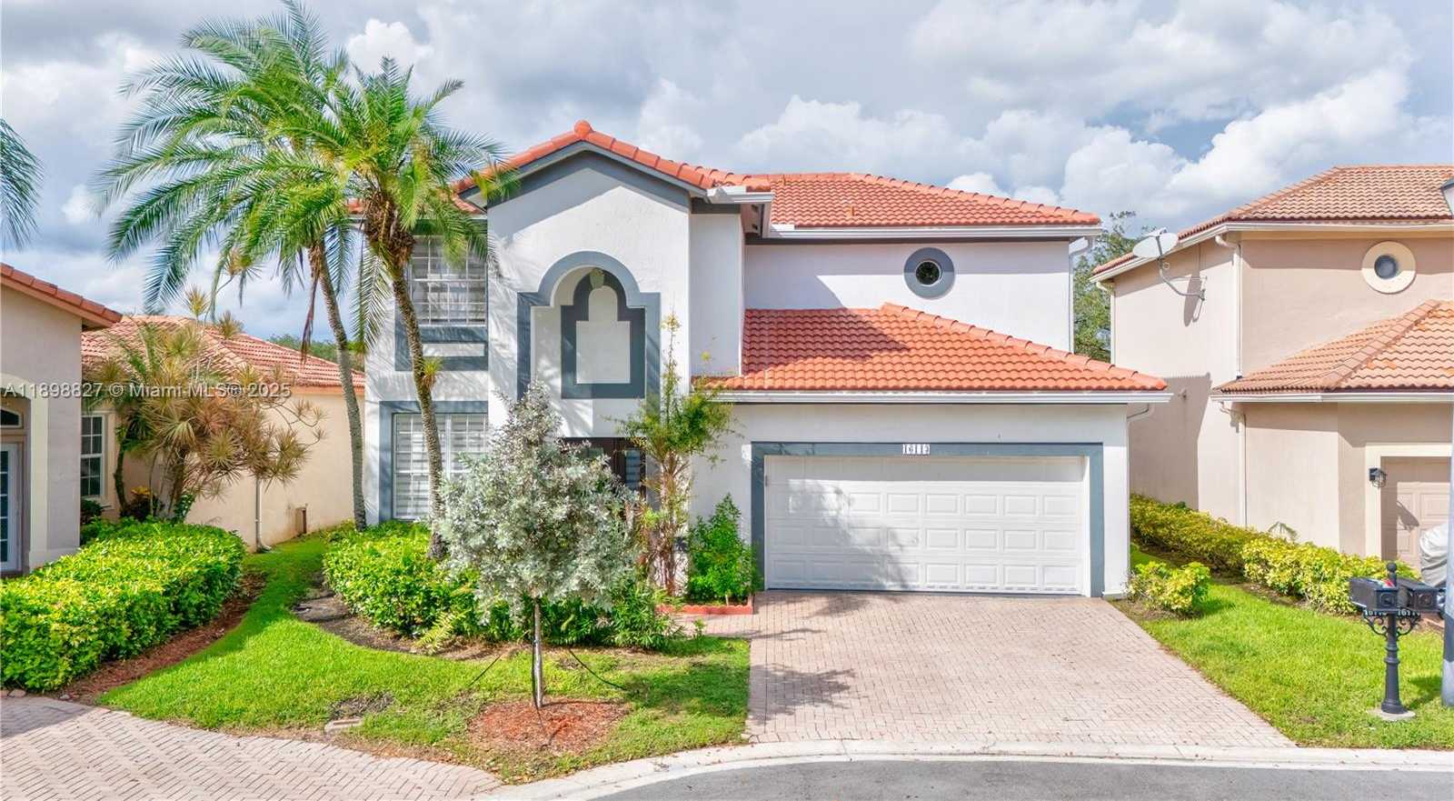 Small Image of 16113 OPAL CREEK DR, Weston Number 2