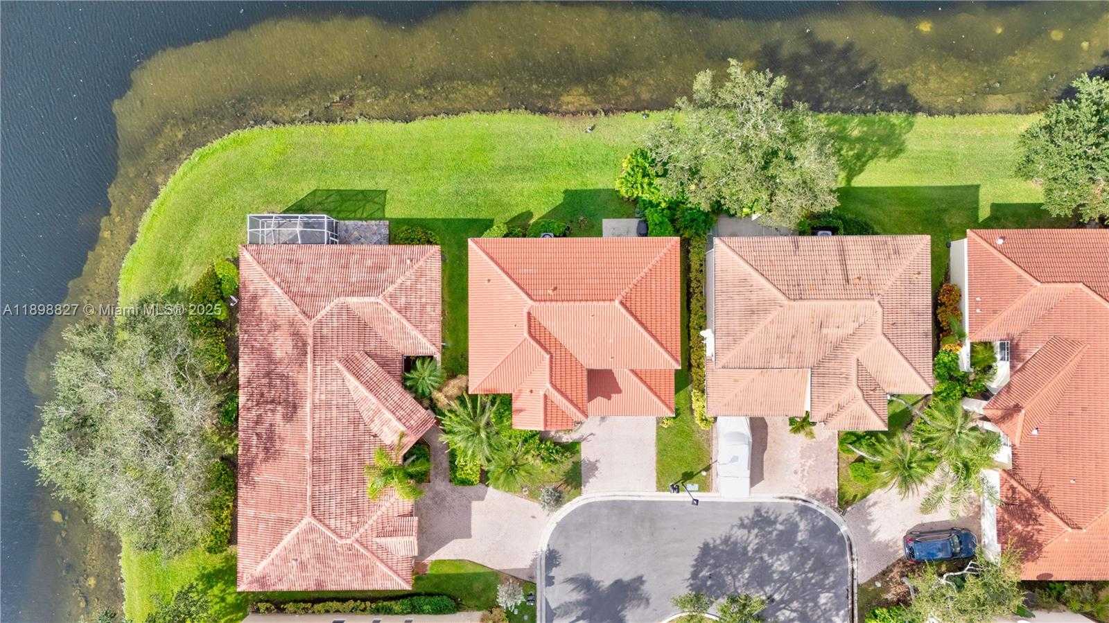 Small Image of 16113 OPAL CREEK DR, Weston Number 39