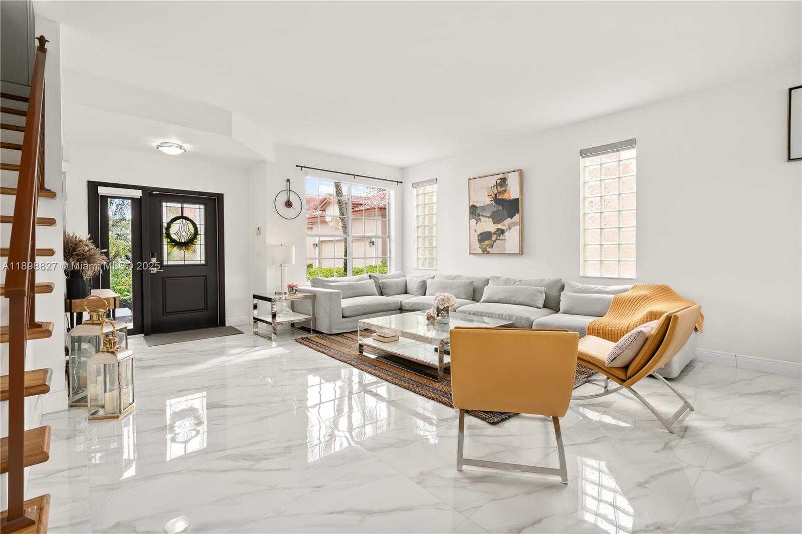 Small Image of 16113 OPAL CREEK DR, Weston Number 4