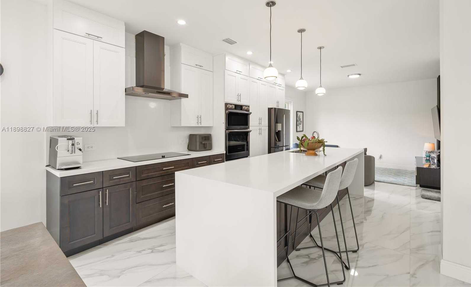 Small Image of 16113 OPAL CREEK DR, Weston Number 7