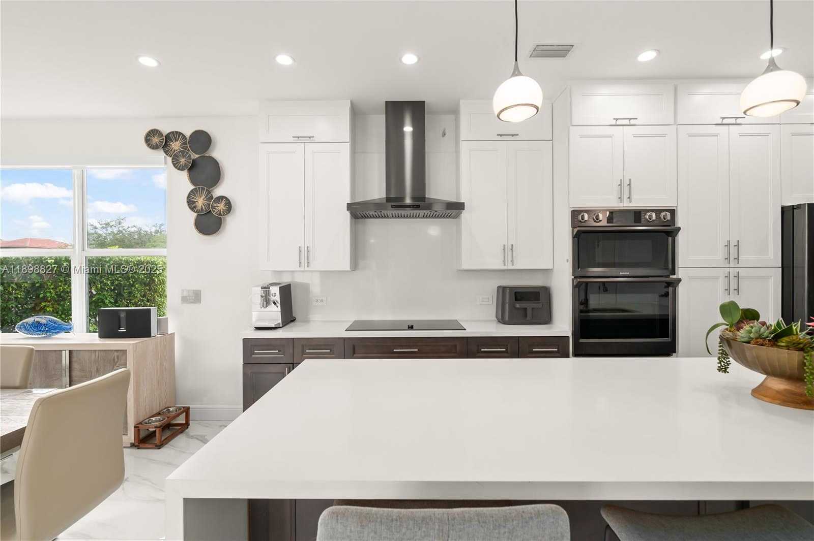 Small Image of 16113 OPAL CREEK DR, Weston Number 9