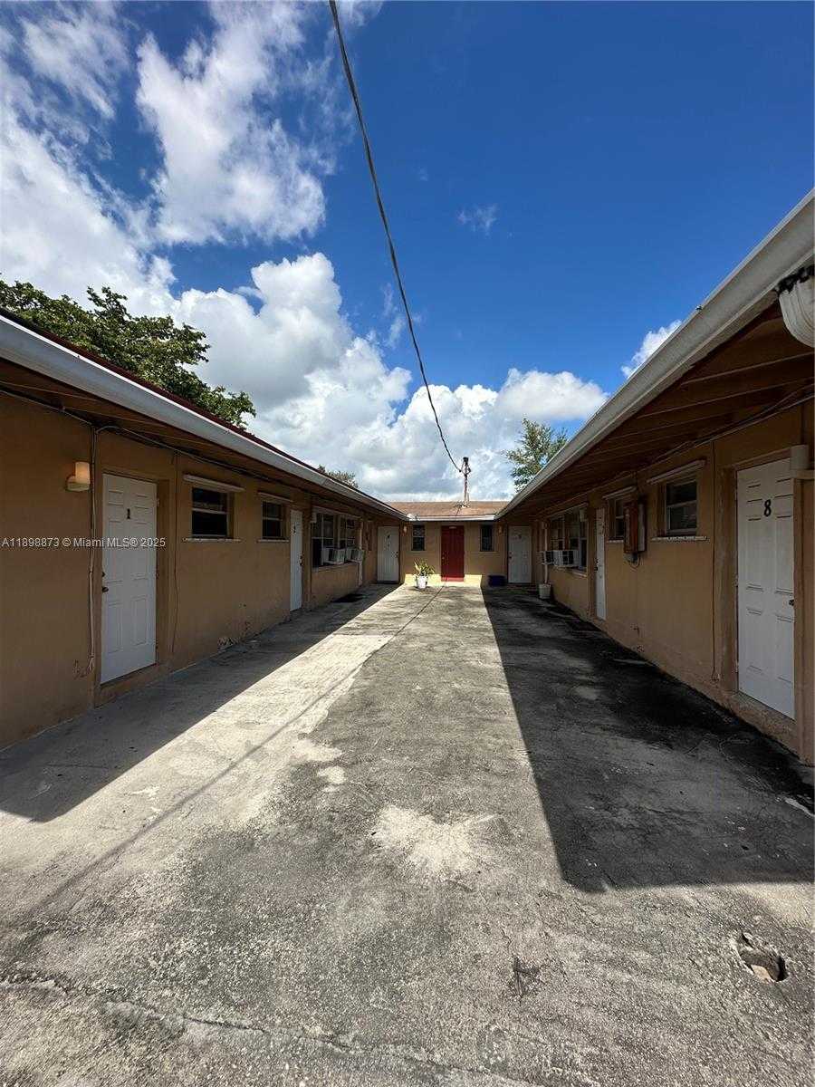 Small Image of 5797 FLAGLER ST #2, Hollywood Number 16