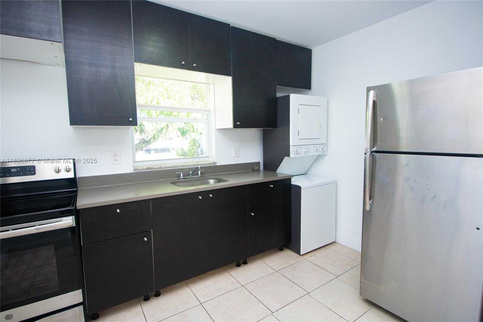 Small Image of 1840 FILLMORE ST #9, Hollywood Number 4