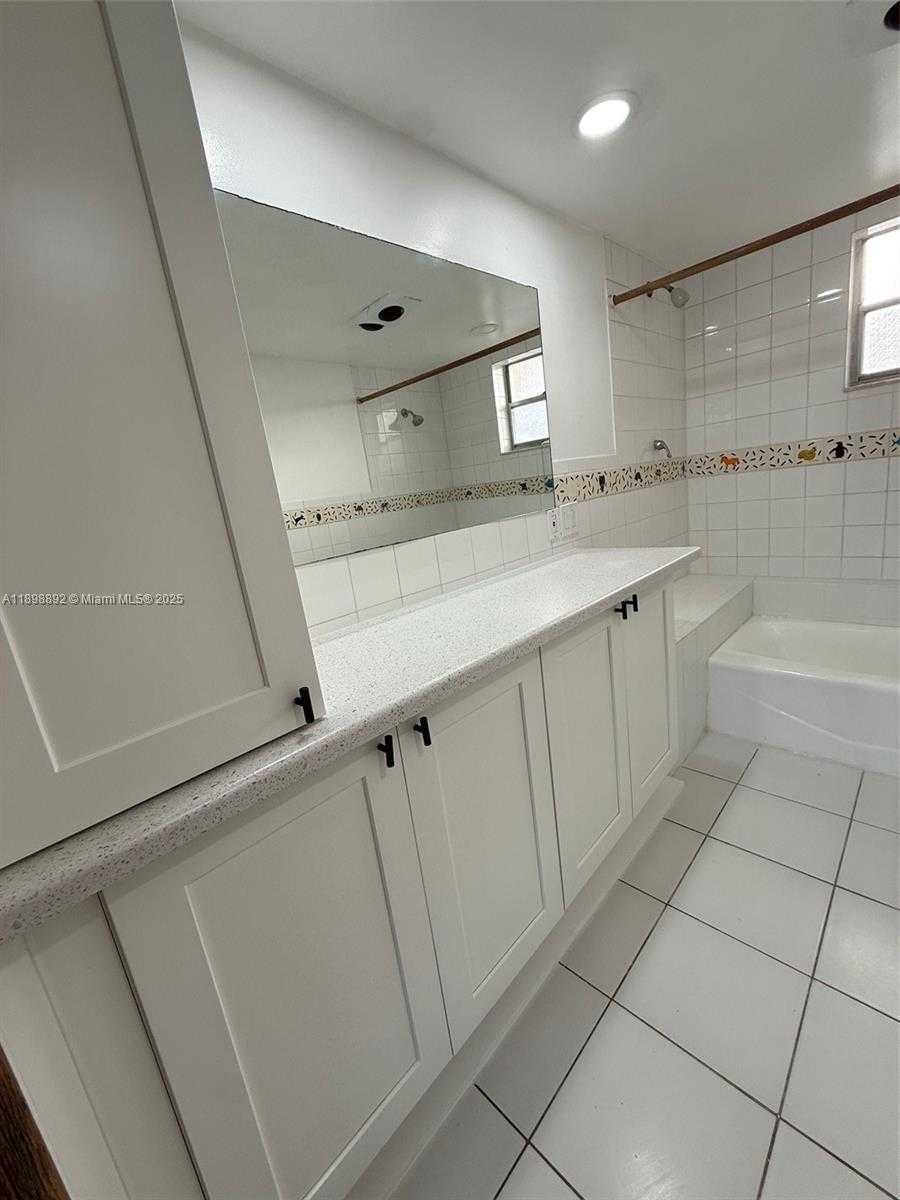 Small Image of 20111 NORTH EAST 27TH CT #K107, Aventura Number 21