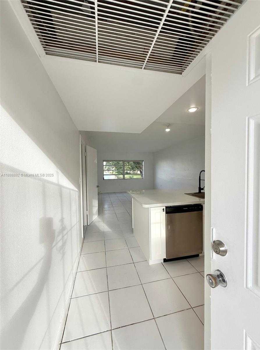 Small Image of 20111 NORTH EAST 27TH CT #K107, Aventura Number 24