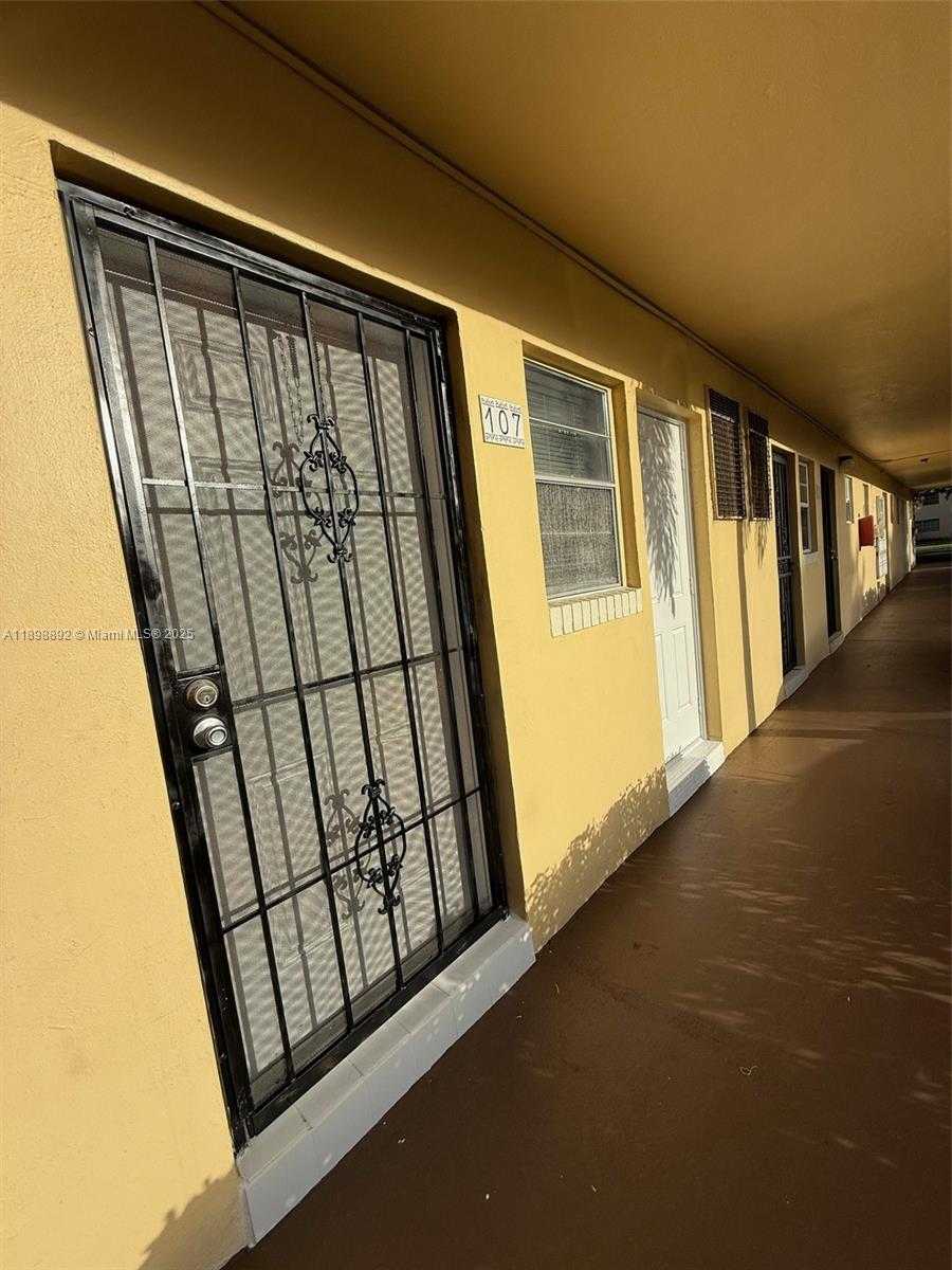 Small Image of 20111 NORTH EAST 27TH CT #K107, Aventura Number 25