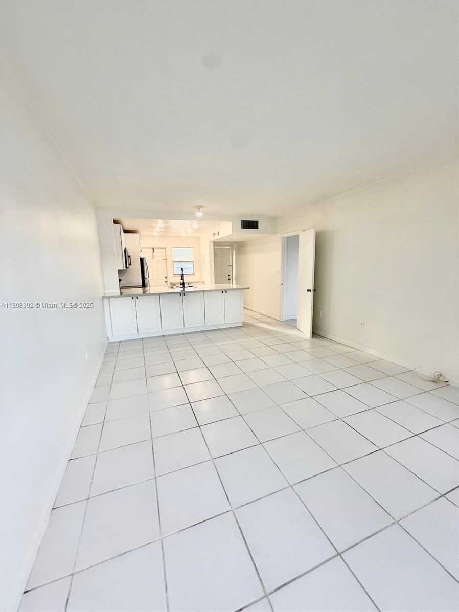 Small Image of 20111 NORTH EAST 27TH CT #K107, Aventura Number 7