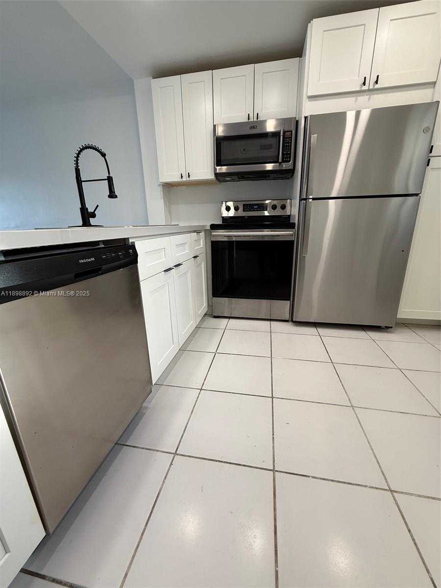 Small Image of 20111 NORTH EAST 27TH CT #K107, Aventura Number 8