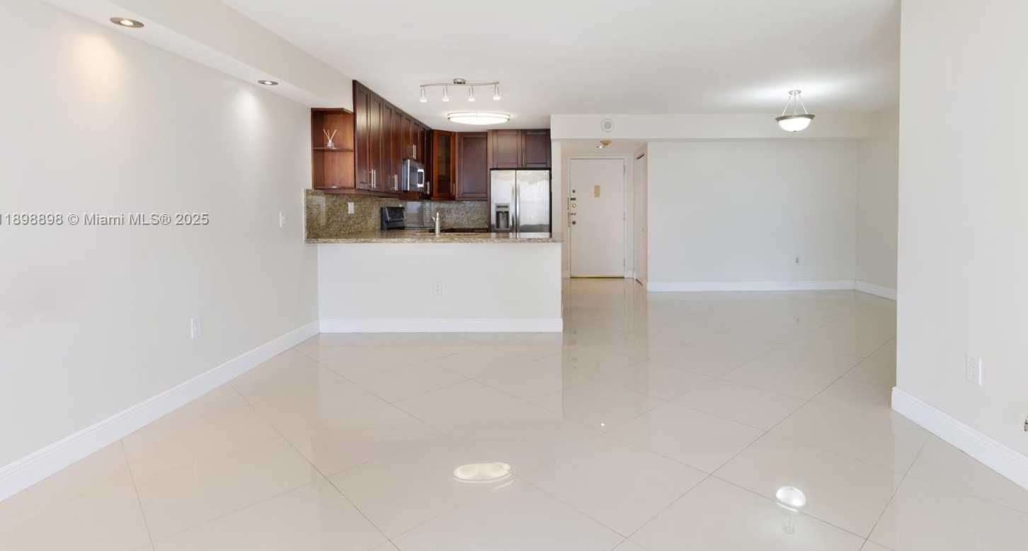 Small Image of 145 SOUTH EAST 25TH RD #803, Miami Number 17