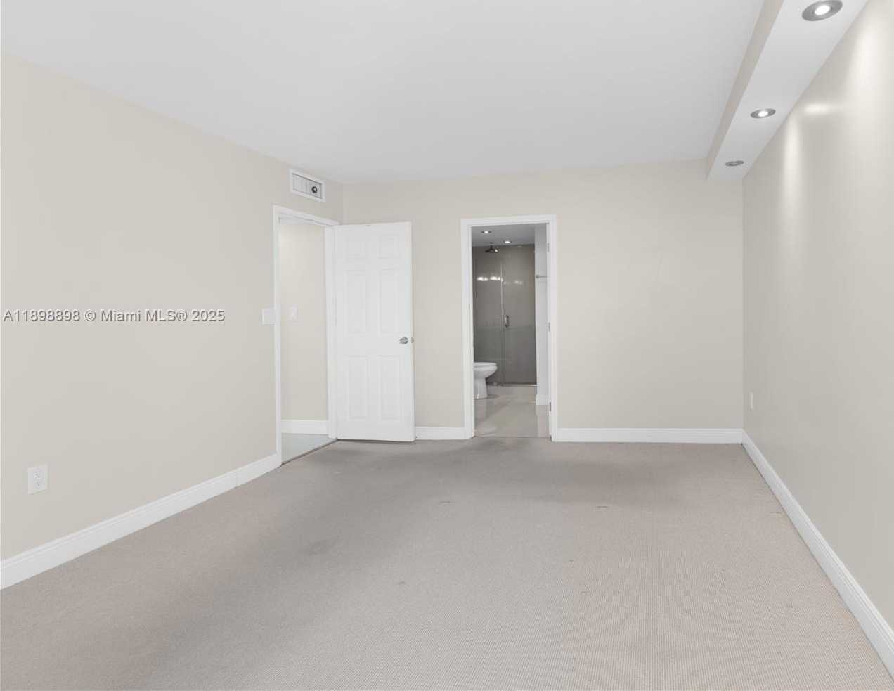 Small Image of 145 SOUTH EAST 25TH RD #803, Miami Number 29