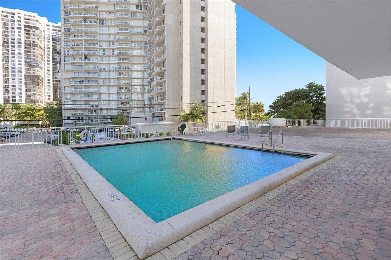 Small Image of 145 SOUTH EAST 25TH RD #803, Miami Number 40