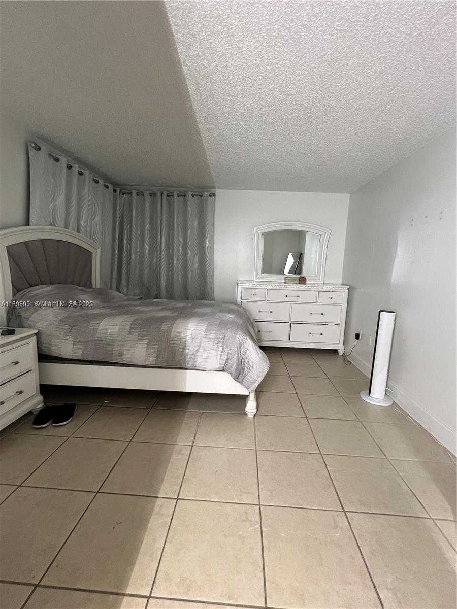 Small Image of 8879 FONTAINEBLEAU BLVD #105, Miami Number 8