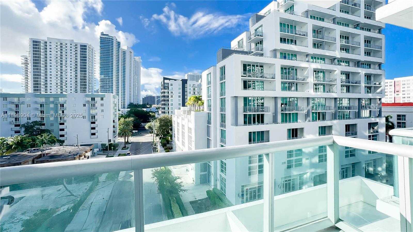 Small Image of 333 NORTH EAST 24TH ST #611, Miami Number 24