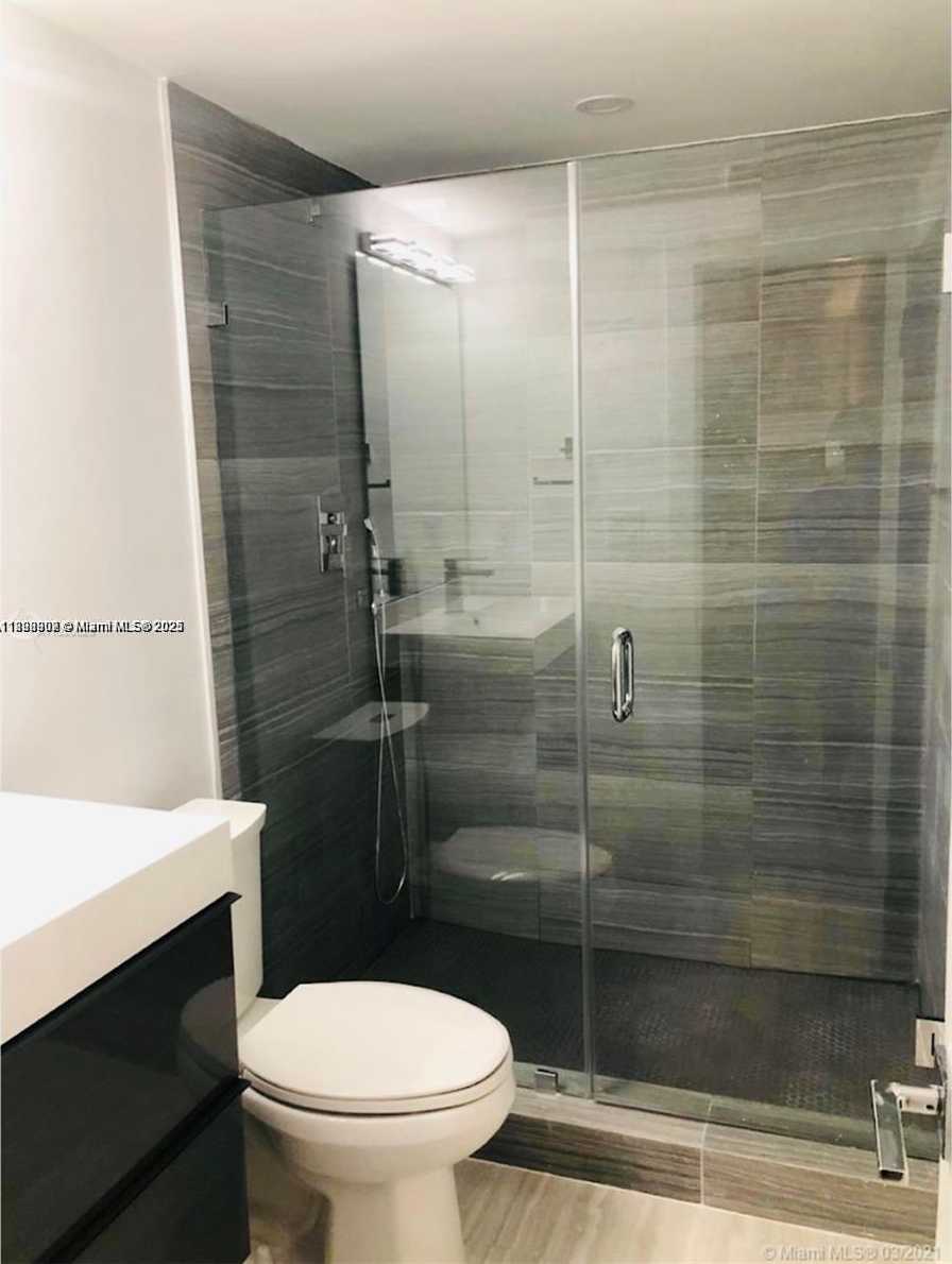 Small Image of 400 KINGS POINT DR #1111, Sunny Isles Beach Number 14