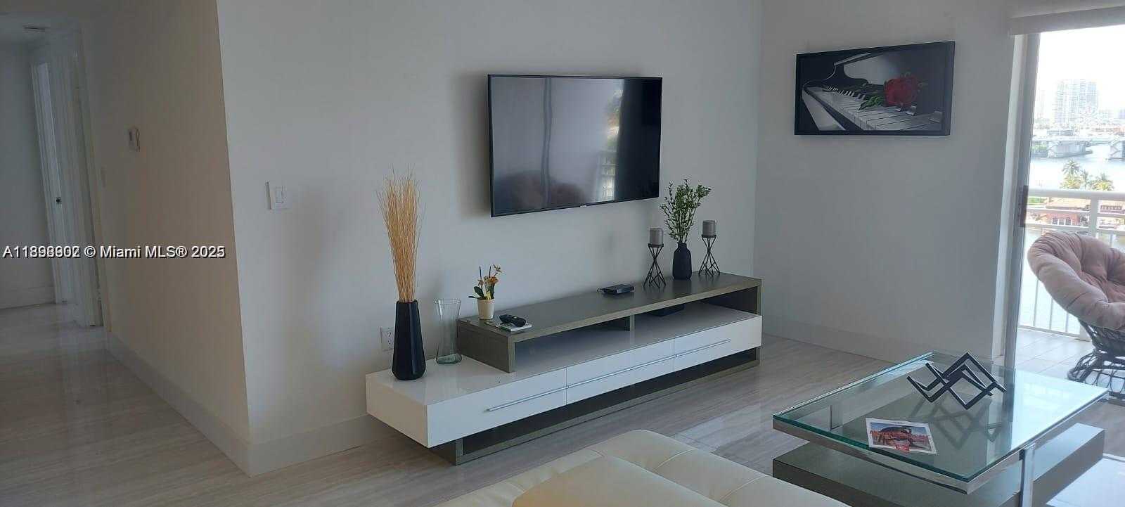 Small Image of 400 KINGS POINT DR #1111, Sunny Isles Beach Number 22