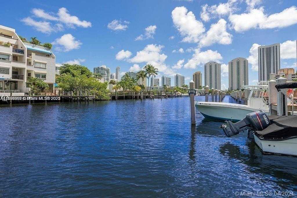 Small Image of 400 KINGS POINT DR #1111, Sunny Isles Beach Number 5