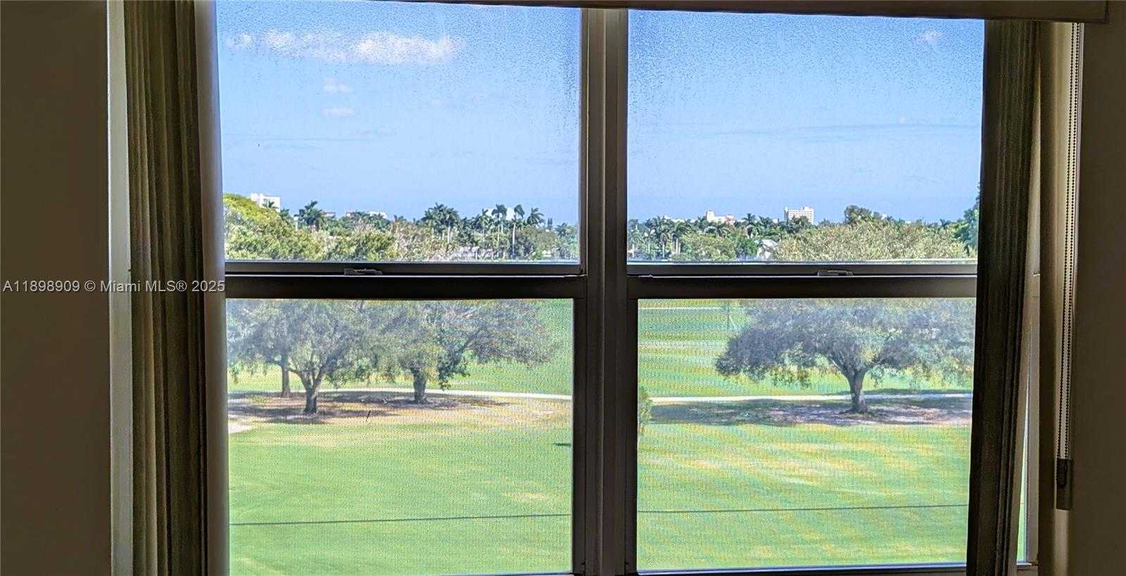 Small Image of 1701 BUCHANAN ST #402, Hollywood Number 11