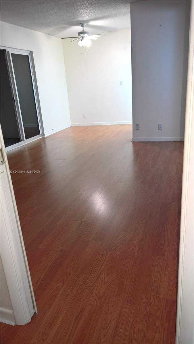 Small Image of 1701 BUCHANAN ST #402, Hollywood Number 4