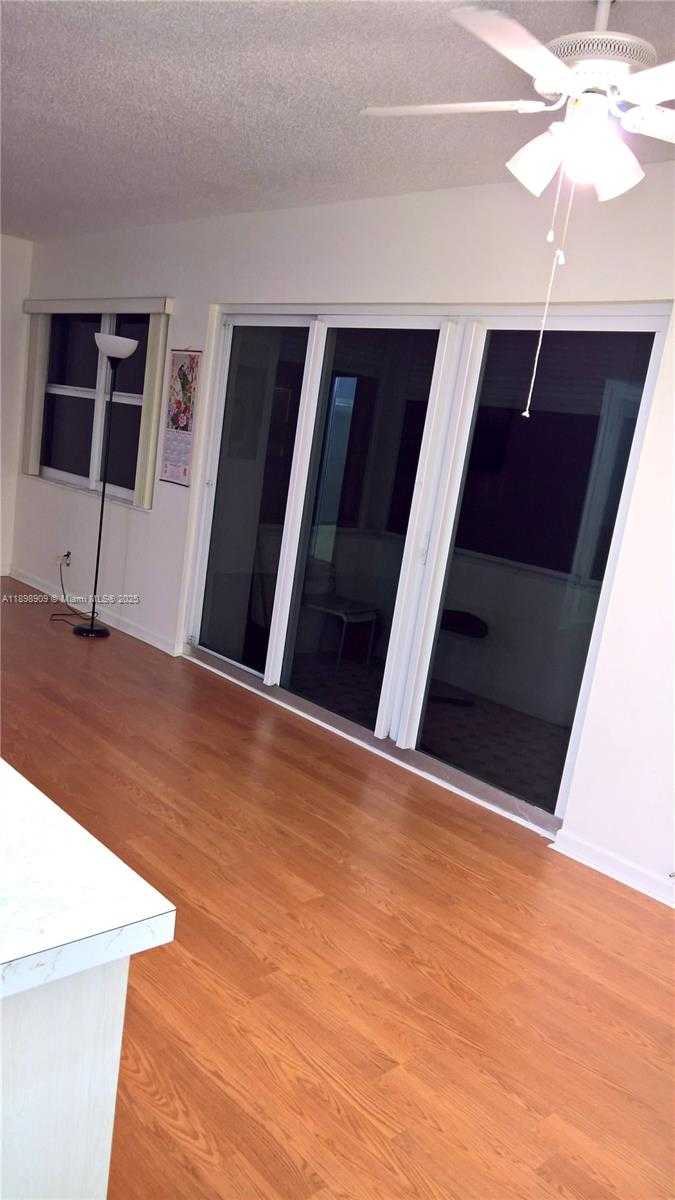 Small Image of 1701 BUCHANAN ST #402, Hollywood Number 7