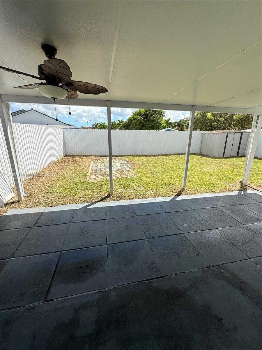 Small Image of 17913 SOUTH WEST 145TH AVE, Miami Number 10
