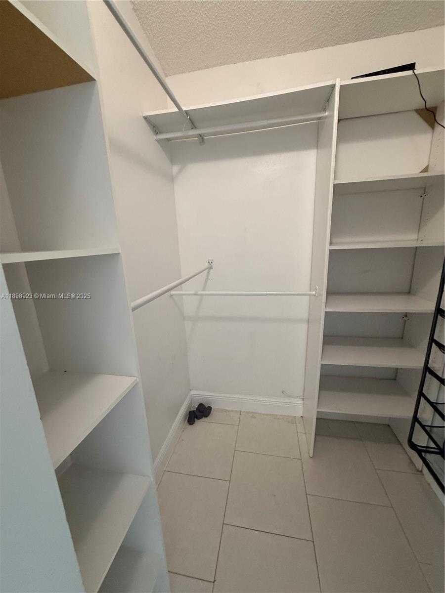 Small Image of 17913 SOUTH WEST 145TH AVE, Miami Number 9