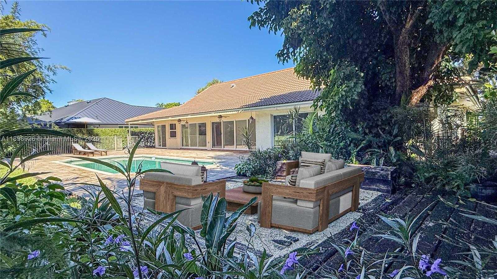 Small Image of 10134 BOCA WOODS LN #10134, Boca Raton Number 10