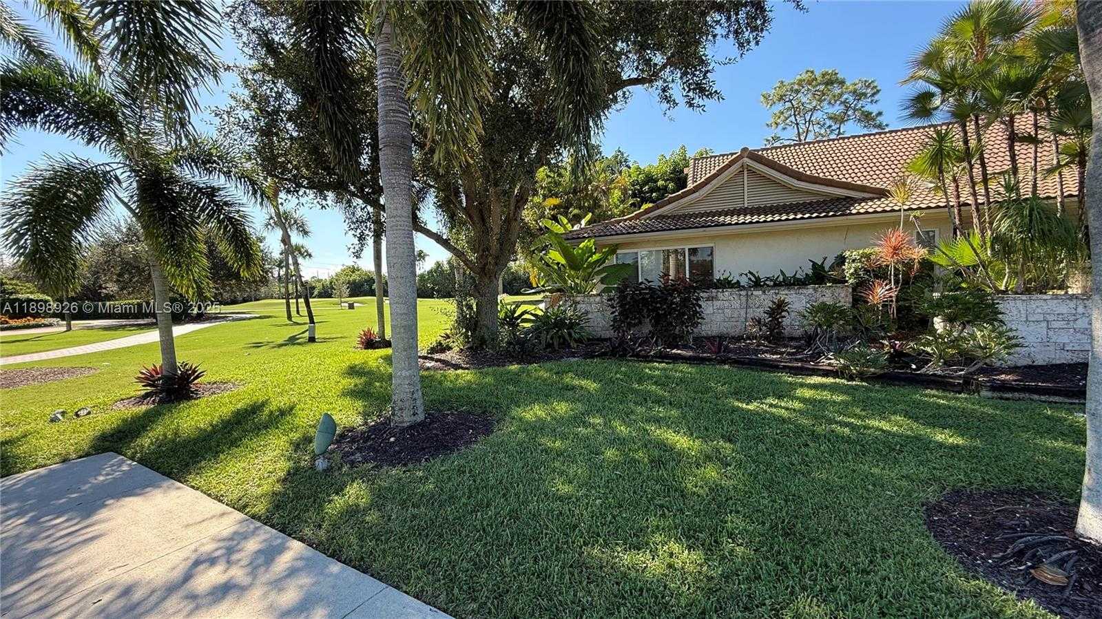 Small Image of 10134 BOCA WOODS LN #10134, Boca Raton Number 14