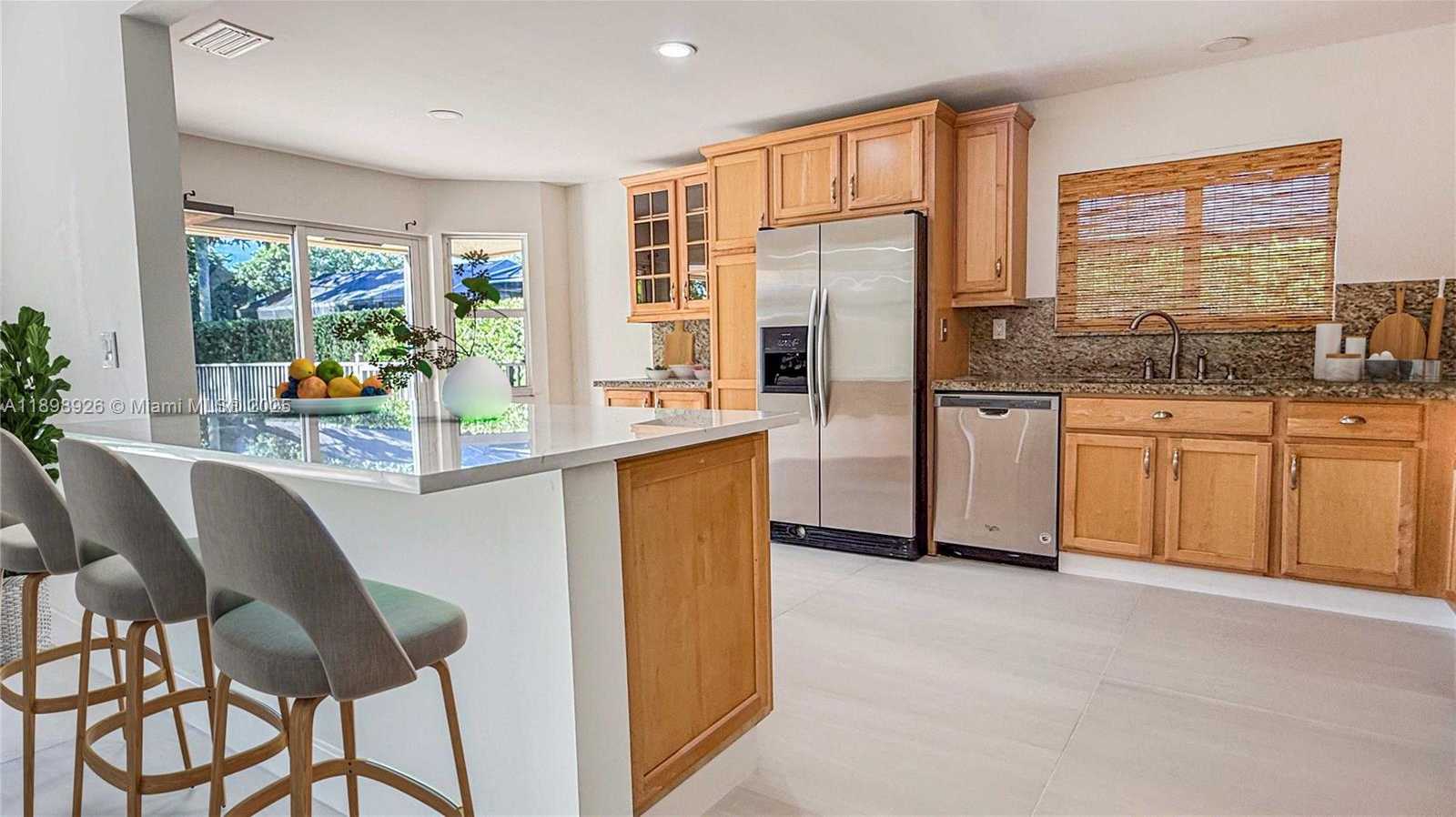 Small Image of 10134 BOCA WOODS LN #10134, Boca Raton Number 3