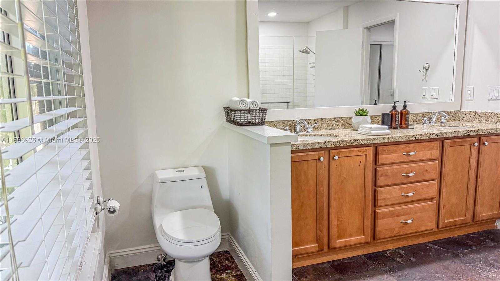 Small Image of 10134 BOCA WOODS LN #10134, Boca Raton Number 6