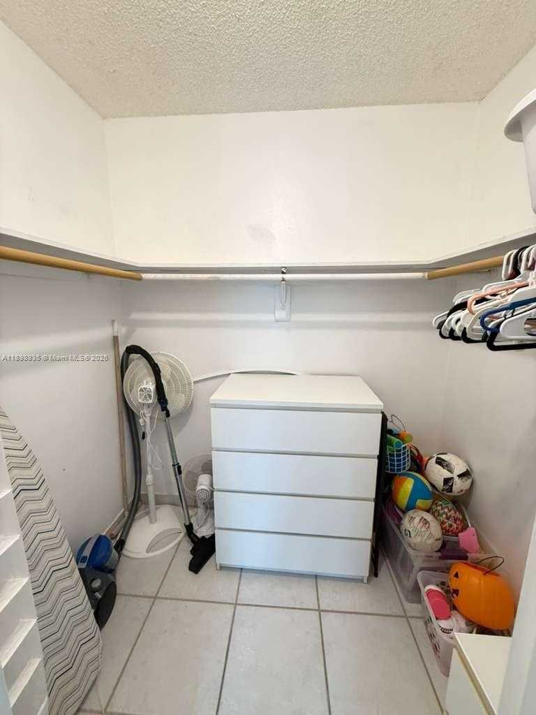 Small Image of 17560 ATLANTIC BLVD #414, Sunny Isles Beach Number 16