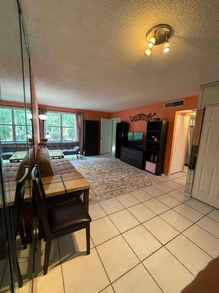 Small Image of 17560 ATLANTIC BLVD #414, Sunny Isles Beach Number 8