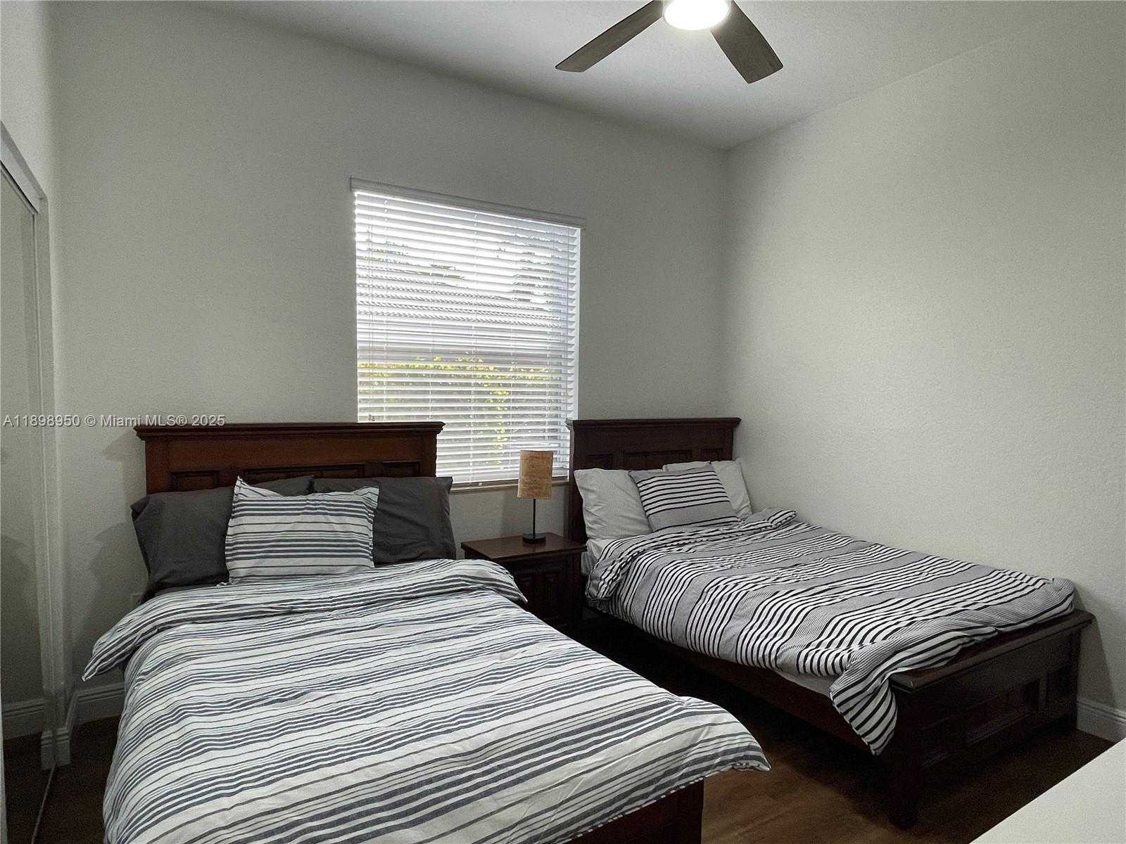 Small Image of 15001 SOUTH WEST 33RD ST, Davie Number 12