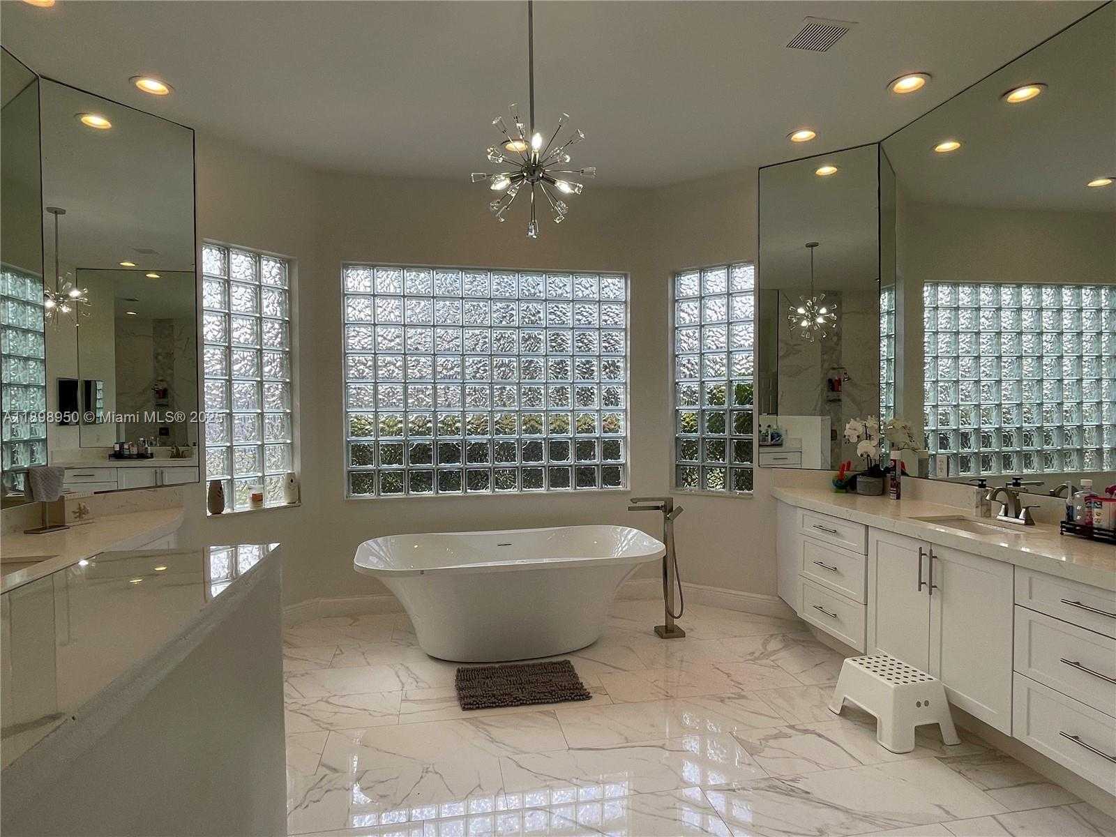 Small Image of 15001 SOUTH WEST 33RD ST, Davie Number 16