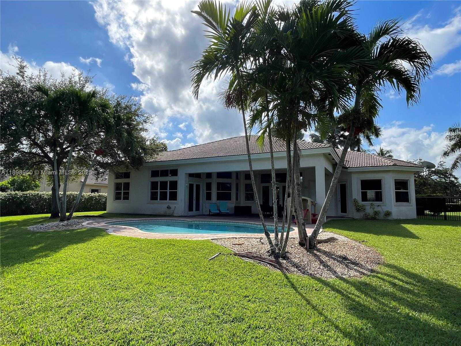 Small Image of 15001 SOUTH WEST 33RD ST, Davie Number 19