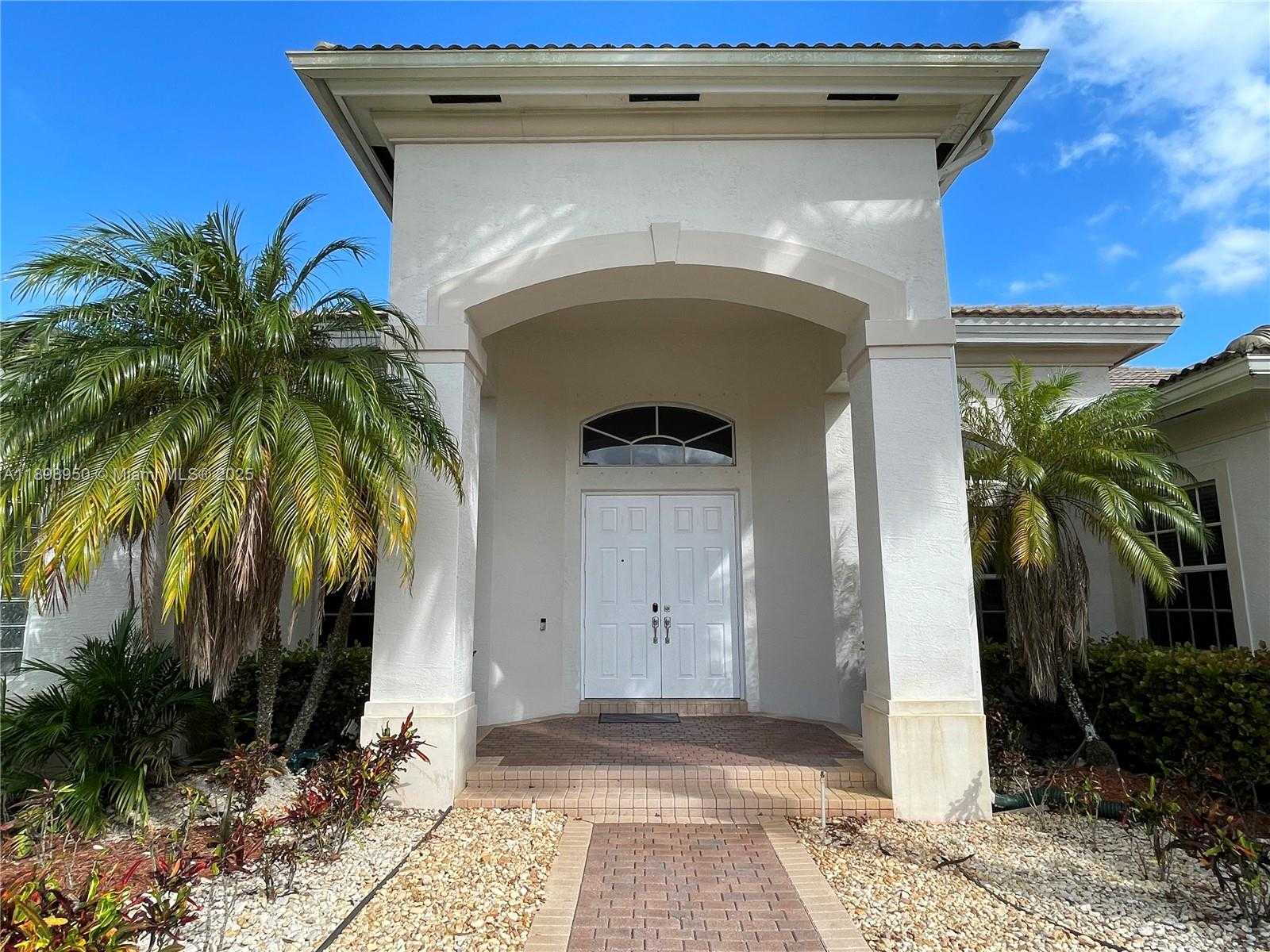 Small Image of 15001 SOUTH WEST 33RD ST, Davie Number 3