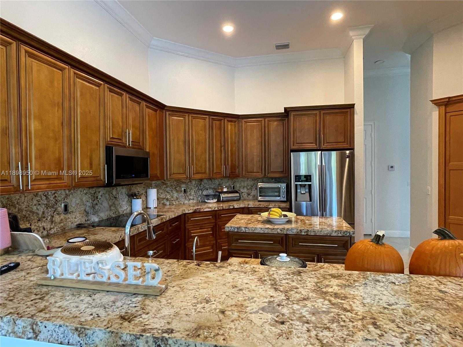 Small Image of 15001 SOUTH WEST 33RD ST, Davie Number 7