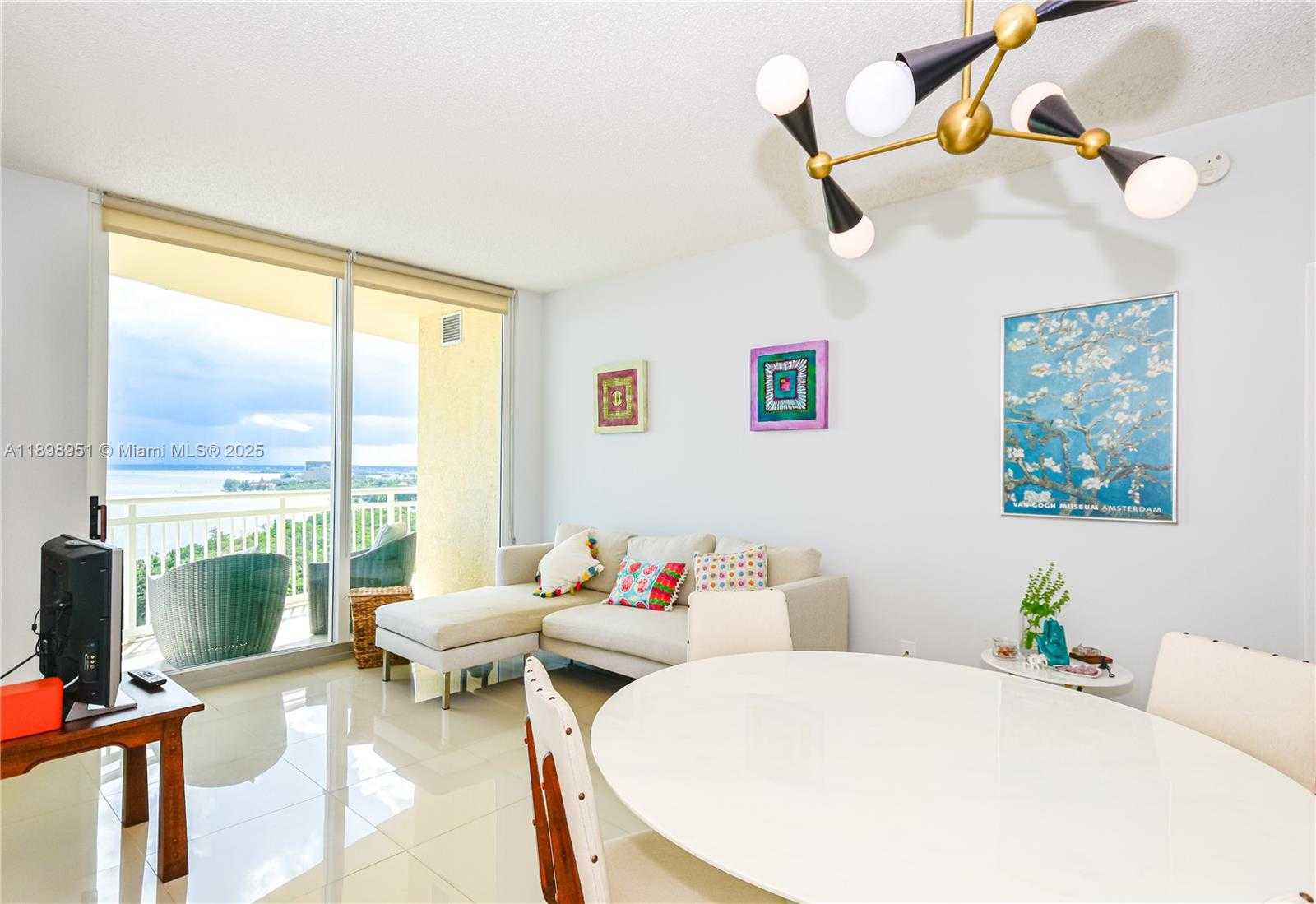 Small Image of 2475 BRICKELL AVE #1608, Miami Number 19