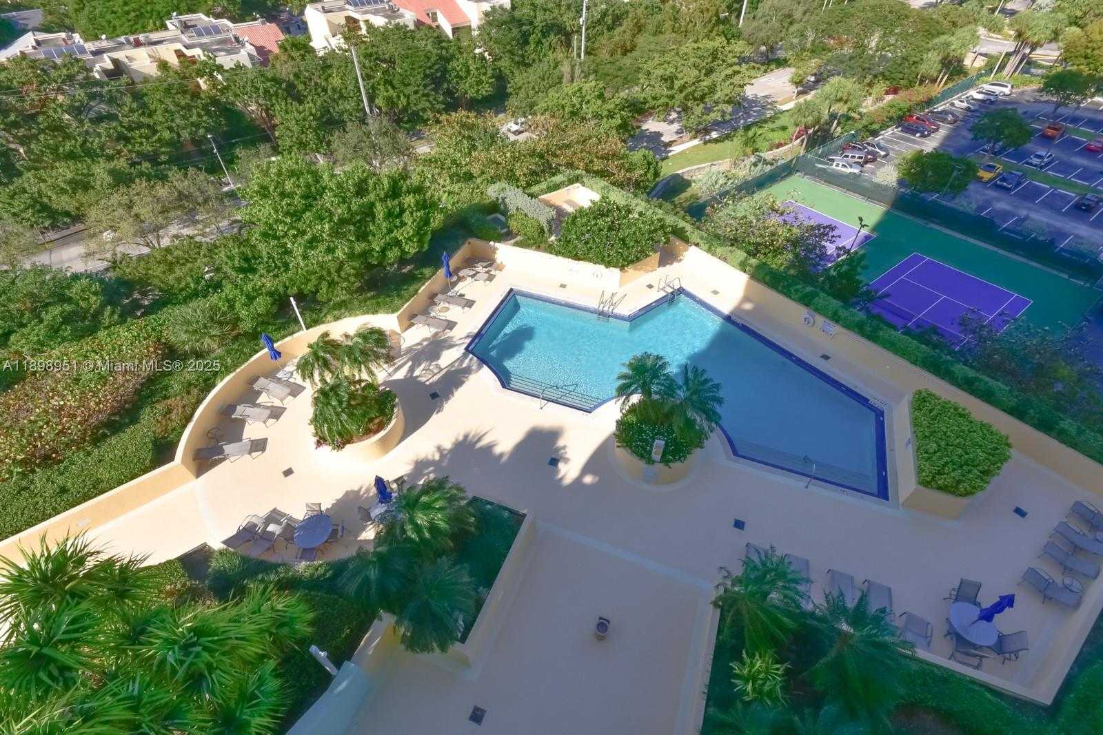 Small Image of 2475 BRICKELL AVE #1608, Miami Number 7